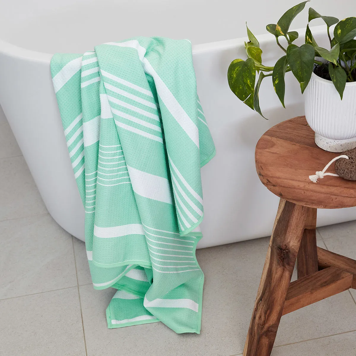 Dock & Bay Bath Towels - Eucalyptus Green - Outlet